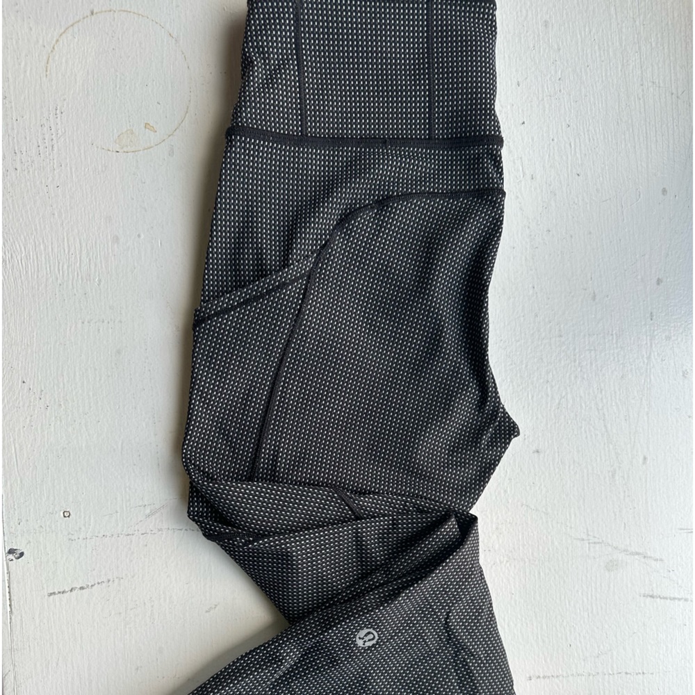 Fast and Free High-Rise Tight 28”length